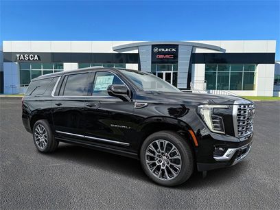 New 2026 GMC Yukon XL Denali w/ Sun & Power Step Package