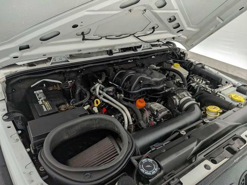 Used 2013 Jeep Wrangler Sport image 13