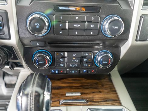 Used 2018 Ford F150 Lariat AWD/4WD image 20