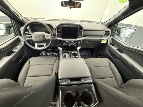 New 2025 Ford F150 XLT w/ Equipment Group 301A Standard image 3