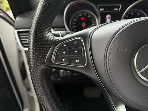 Used 2018 Mercedes-Benz GLS 450 4MATIC image 15