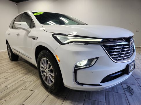 Used 2024 Buick Enclave Premium AWD/4WD image 7