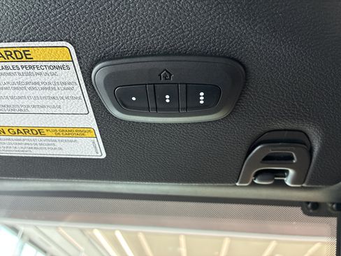 Used 2021 Jeep Gladiator Overland AWD/4WD image 25