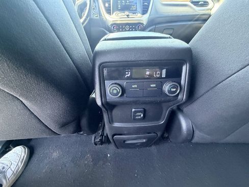 Used 2017 GMC Acadia SLE FWD image 58
