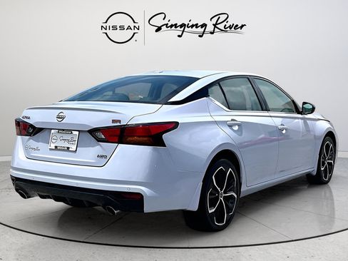 Certified 2025 Nissan Altima 2.5 SR AWD/4WD image 6