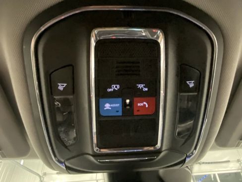 Used 2023 Jeep Grand Cherokee L Laredo image 35