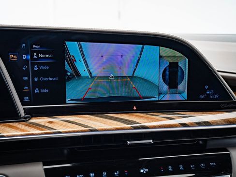 Used 2023 Cadillac Escalade Premium Luxury Platinum image 38