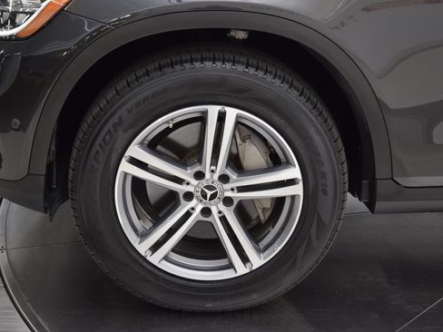 Certified 2022 Mercedes-Benz GLC 300 image 11