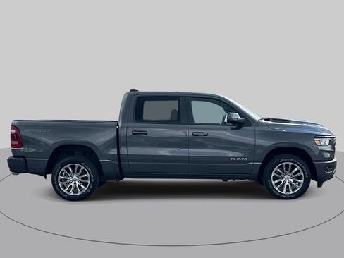 Used 2023 RAM 1500 Laramie AWD/4WD image 3