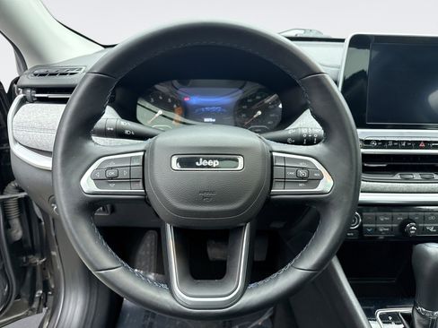 Used 2022 Jeep Compass Latitude w/ Sun and Sound Group image 12