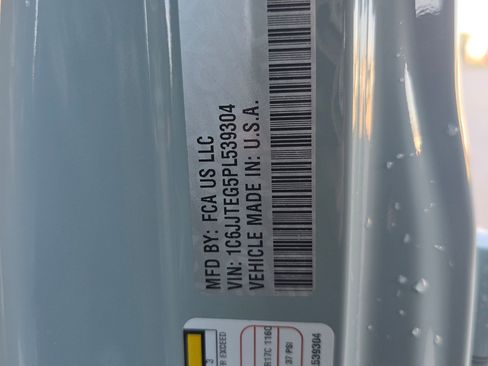 Used 2023 Jeep Gladiator Mojave w/ LED Lighting Group image 20