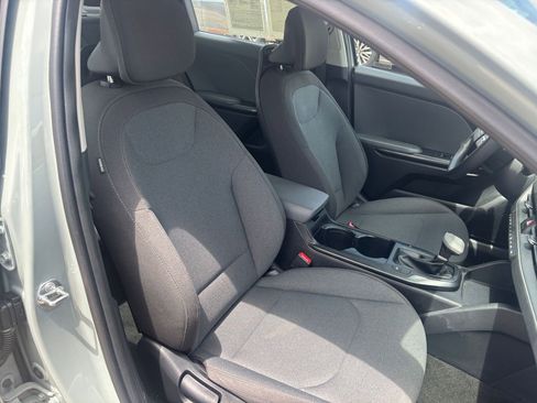 Used 2025 Kia K4 FWD image 35