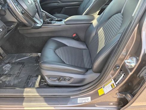 Used 2024 Toyota Camry SE w/ Convenience Package FWD image 19