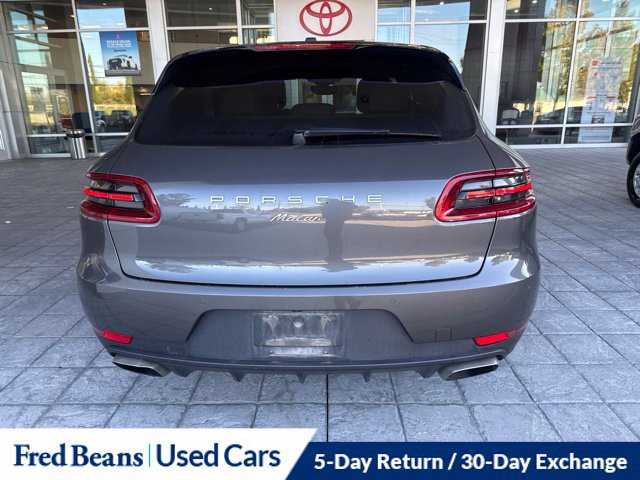 Used 2018 Porsche Macan AWD/4WD image 10