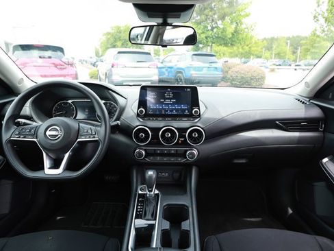 Used 2024 Nissan Sentra SV FWD image 29