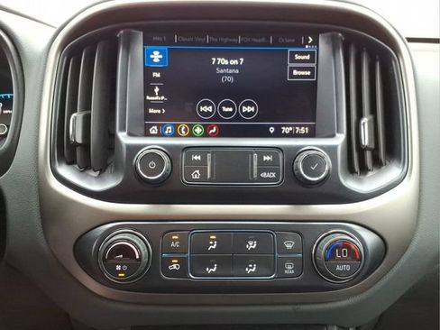 Used 2019 Chevrolet Colorado Z71 AWD/4WD image 16