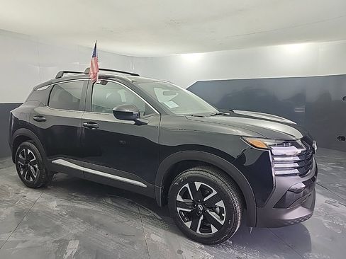 New 2026 Nissan Kicks SV w/ Charging Package image 1