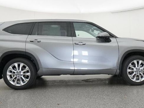 New 2026 Toyota Highlander Limited AWD/4WD image 27