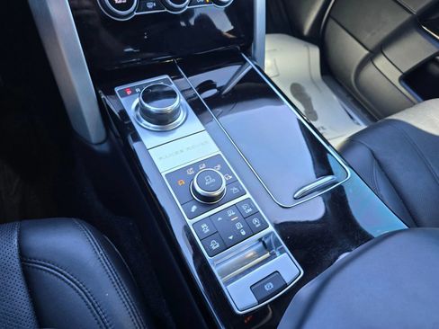 Used 2017 Land Rover Range Rover HSE AWD/4WD image 32
