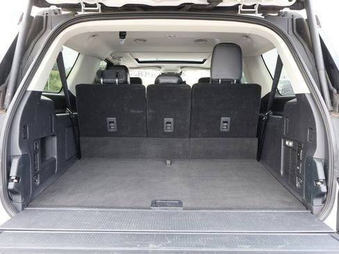 Used 2025 Ford Expedition Max Platinum AWD/4WD image 15