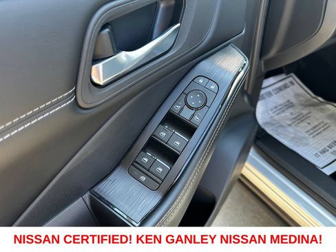 Certified 2024 Nissan Rogue SV w/ SV Premium Package AWD/4WD image 38