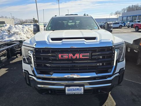 New 2026 GMC Sierra 3500 Pro w/ Convenience Package image 8