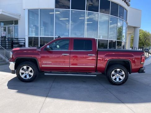 Used 2018 GMC Sierra 1500 SLT AWD/4WD image 4