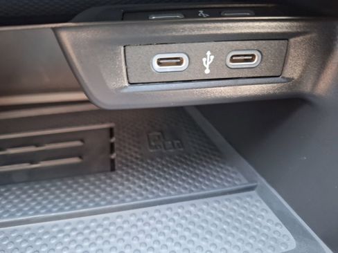 Used 2025 Volkswagen Jetta GLI Autobahn image 17