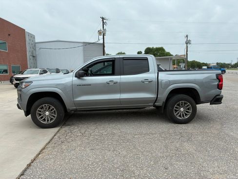 Used 2023 Chevrolet Colorado LT w/ LT Convenience Package II RWD image 2