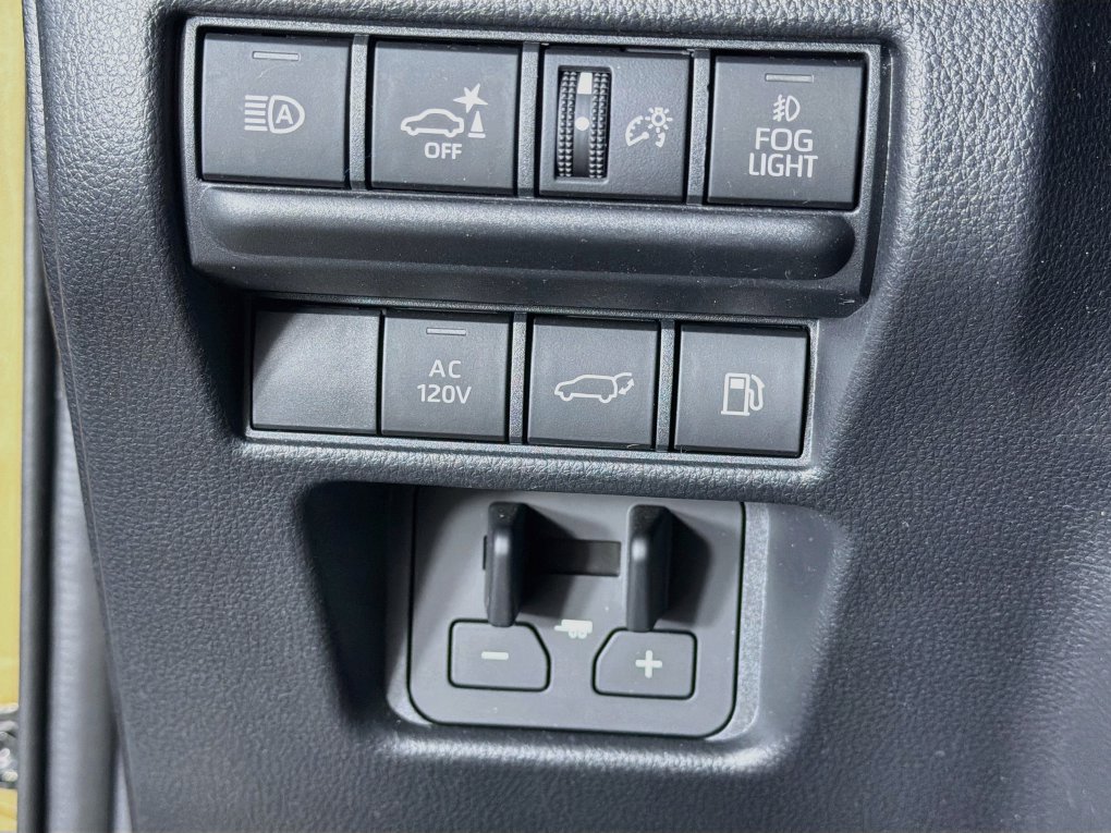 Used 2024 Toyota Land Cruiser AWD/4WD image 15