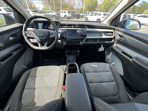 New 2027 Chevrolet Bolt LT w/ Comfort Package image 25