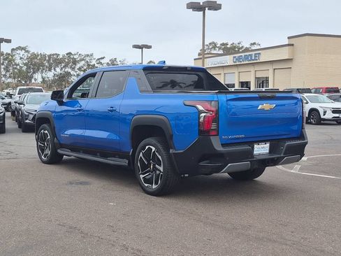 Used 2026 Chevrolet Silverado EV LT AWD/4WD image 6