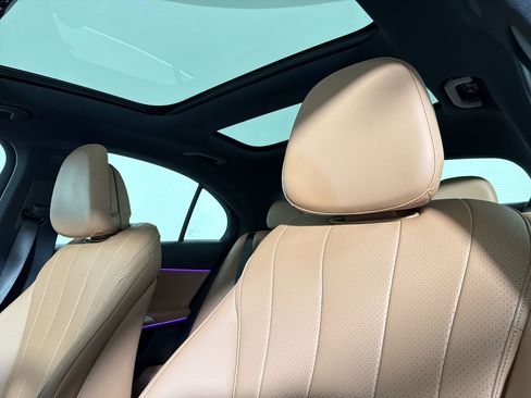 Used 2025 Mercedes-Benz E 350 Sedan image 14