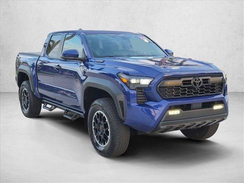 Certified 2025 Toyota Tacoma TRD Off-Road w/ TRD Off Road Premium Package AWD/4WD image 3