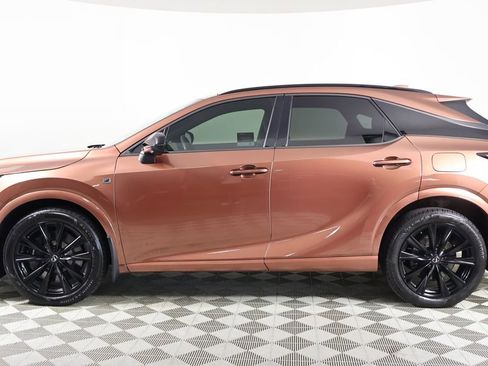 Used 2024 Lexus RX 500h F Sport w/ Convenience Package image 2