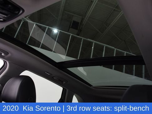 Used 2020 Kia Sorento EX image 28
