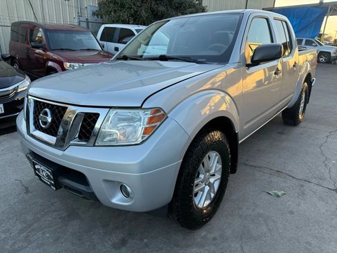 Used 2019 Nissan Frontier SV w/ Value Truck Package image 3