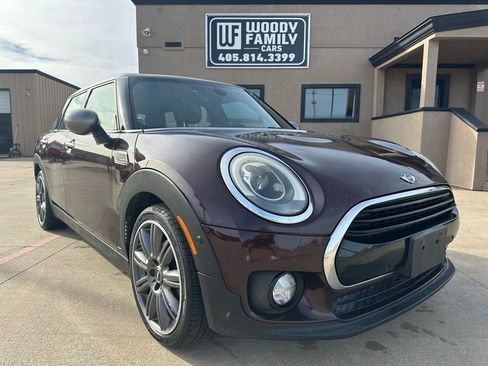 Used 2018 MINI Cooper Clubman w/ Cold Weather Package image 1