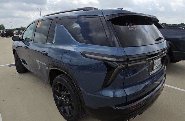 Used 2024 Chevrolet Traverse RS w/ LPO, Floor Liner Package FWD image 4