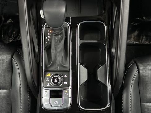 Used 2025 Kia Telluride S image 24