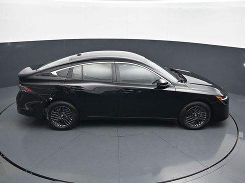 Used 2026 Nissan Sentra SV w/ Floor Mat Package FWD image 19