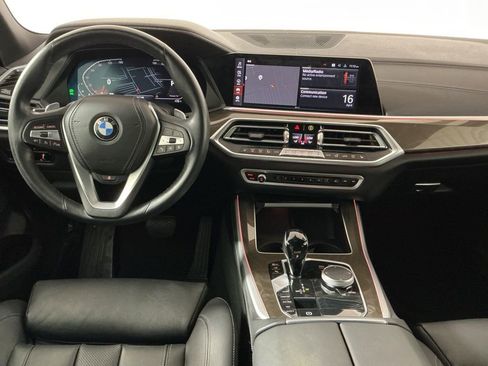Certified 2022 BMW X5 xDrive40i w/ Premium Package AWD/4WD image 9