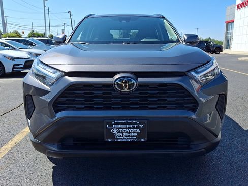 Used 2024 Toyota RAV4 XLE AWD/4WD image 2