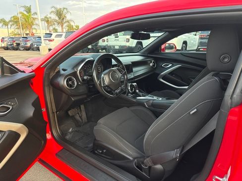 Used 2021 Chevrolet Camaro LT RWD image 15