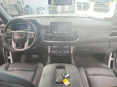 Used 2024 GMC Yukon SLT RWD image 24
