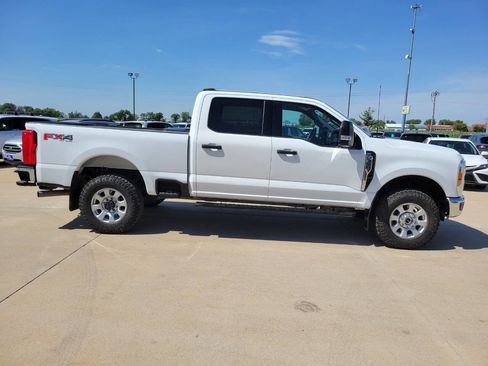 Used 2023 Ford F350 XLT w/ FX4 Off-Road Package AWD/4WD image 6
