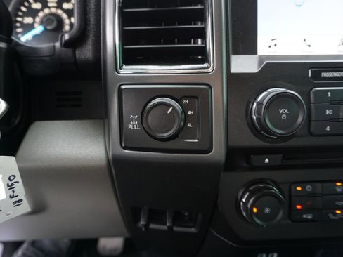 Used 2018 Ford F150 XLT w/ Equipment Group 302A Luxury image 13