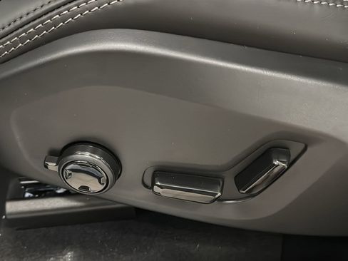 New 2026 Volvo XC90 T8 Ultra w/ Protection Package Premier AWD/4WD image 24