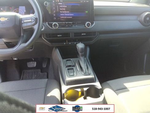 Used 2024 Chevrolet Colorado W/T RWD image 15