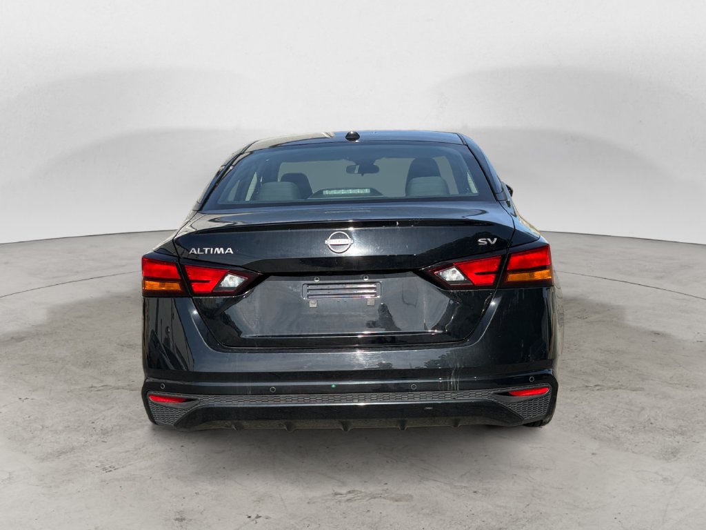 Used 2024 Nissan Altima 2.5 SV FWD image 4